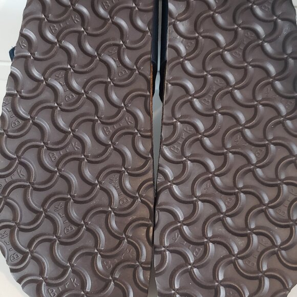 NWT: Birkenstock Gizeh Soft Footbed Unisex Sandal Size EU 43 main image 7
